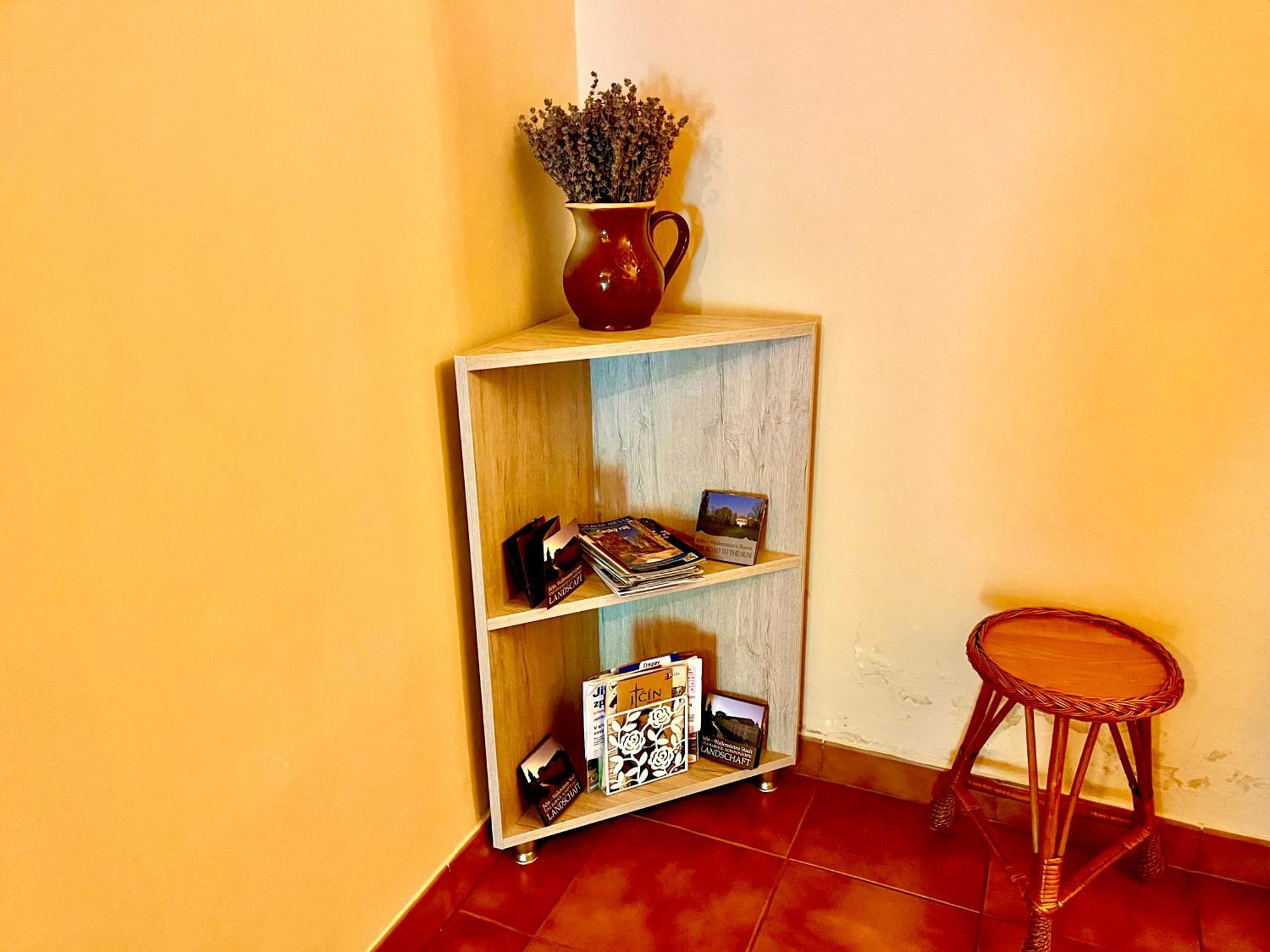 P&P Jicin Apartments - Soukrome 2-3 Luzkove Pokoje S Vlastni Kuchyni A Koupelnou Екстер'єр фото